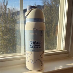 Bow Owala Tied And True SOLD OUT